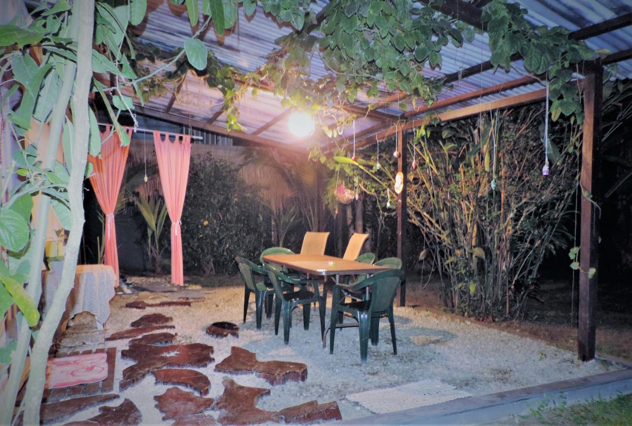Rosa Lodge Cahuita Extérieur photo
